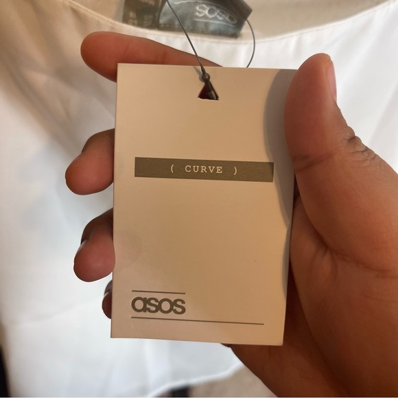 NWT ASOS Curve v neck tank top Womens Plus Size 18 - Picture 3 of 3